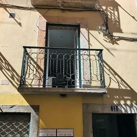 Studio In Center! Tram 28 *